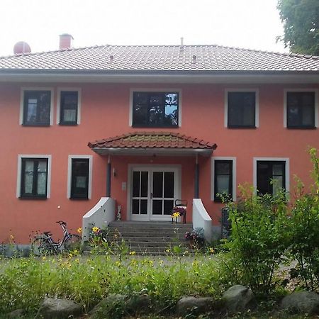 Fewo 1 Waren Mueritz - Haus Buchen Am Tiefwarensee - 1 Zi מראה חיצוני תמונה